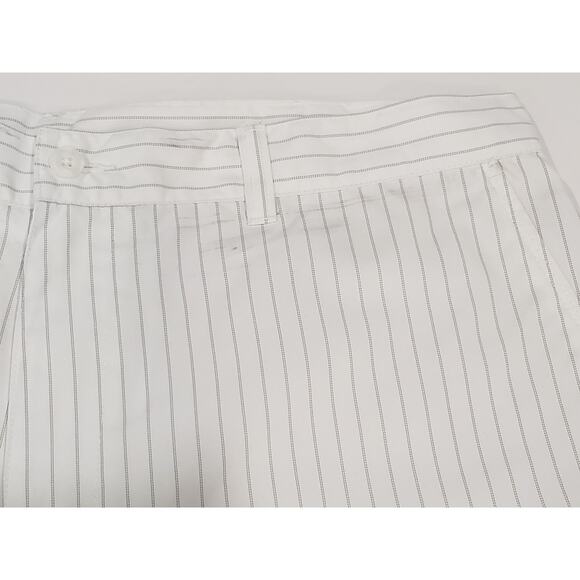 PGA Tour Light Weight White / Gray Striped Polyester Men's Golf Shorts | Size 36 - Picture 6 of 10